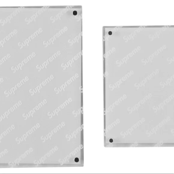 Supreme Acrylic Photo Frame Supreme Acrylic Photo Frame